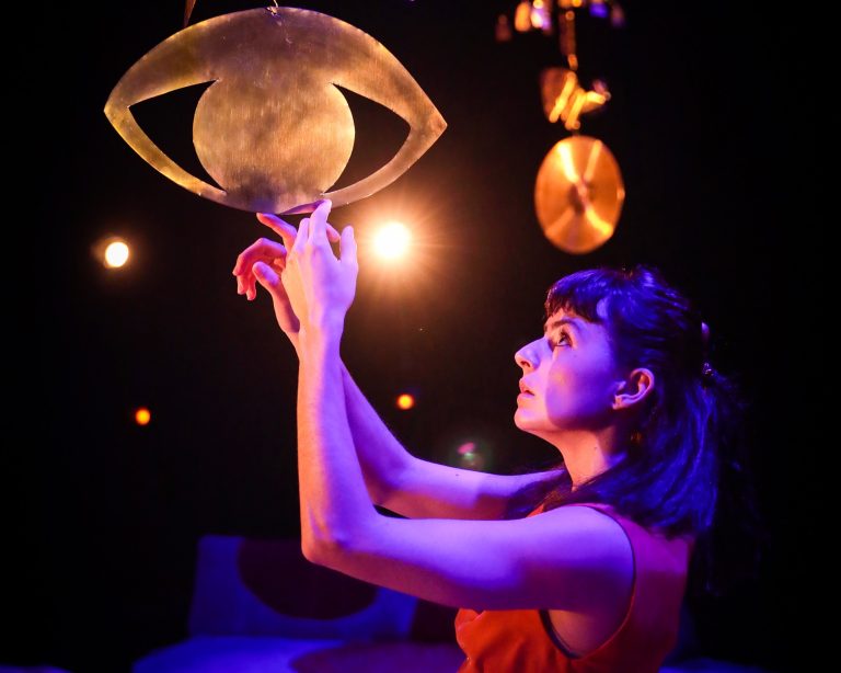 O Paraíso São Os Outros