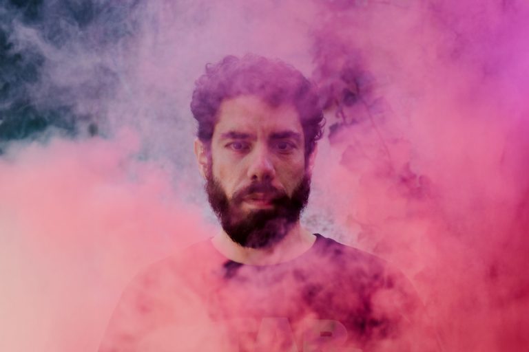 Luca Argel convida Moreno Veloso