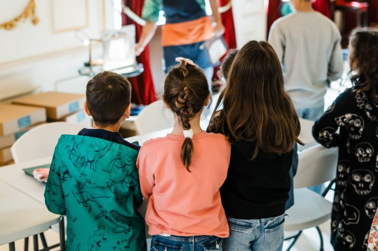 Theatre workshop: Infinite Paradises