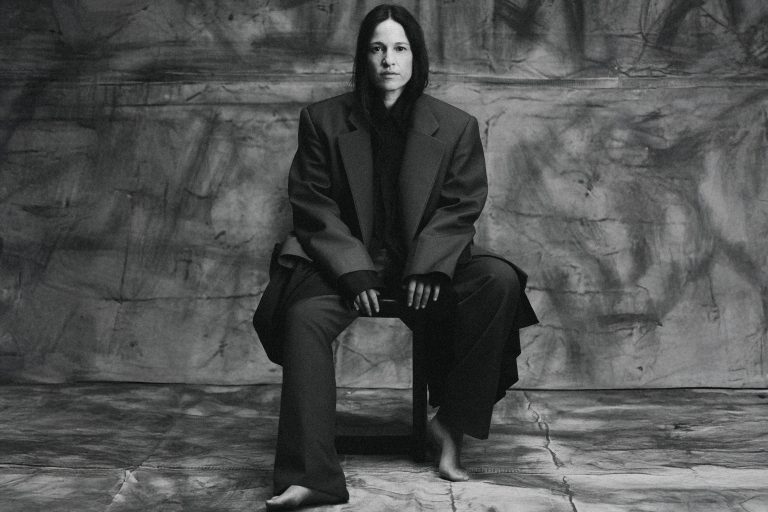 Carminho – Eu vou morrer de amor ou resistir