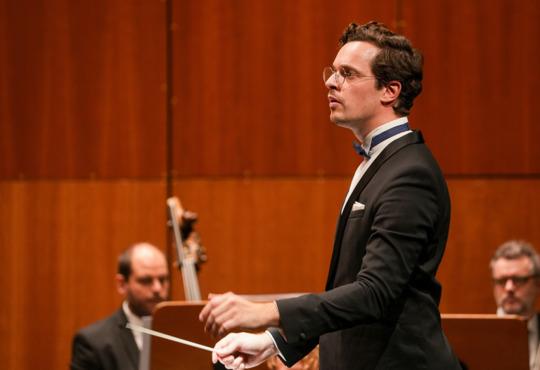 Contraponto: John Luther Adams & Philip Glass – Por Orquestra do Algarve